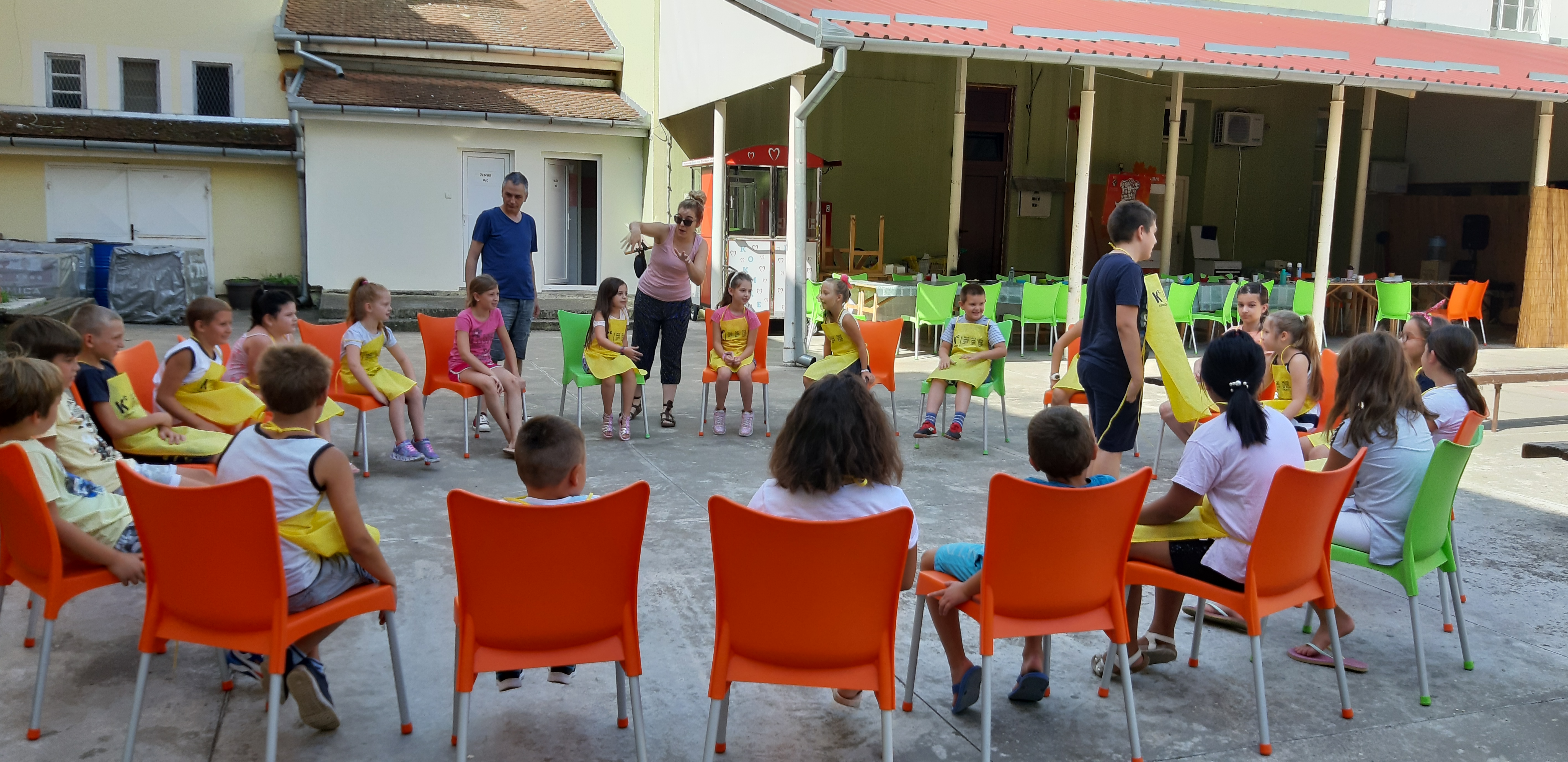 Uče da prave domaću hranu, druže se i zabavljaju se na radionicama “Mali kuvar” Kulturnog centra